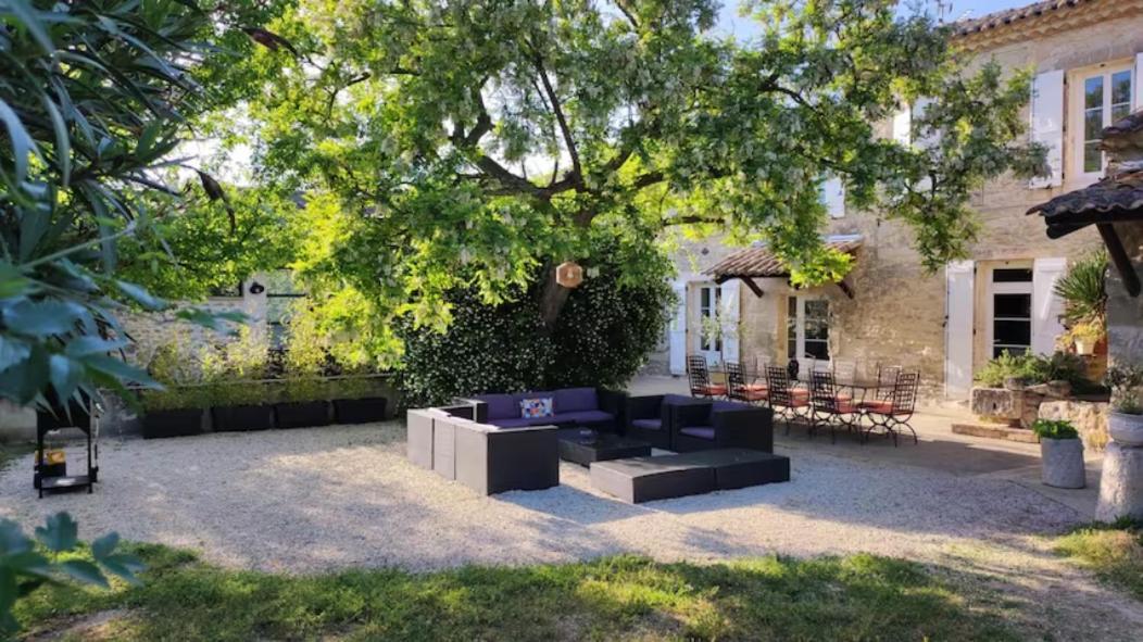 A La Maison D'Hotes La Baume-de-Transit エクステリア 写真
